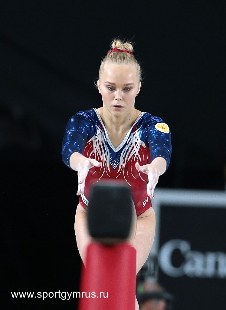 Гимнастка Мельникова должна собраться с силами в финале личного многоборья - Гарибов