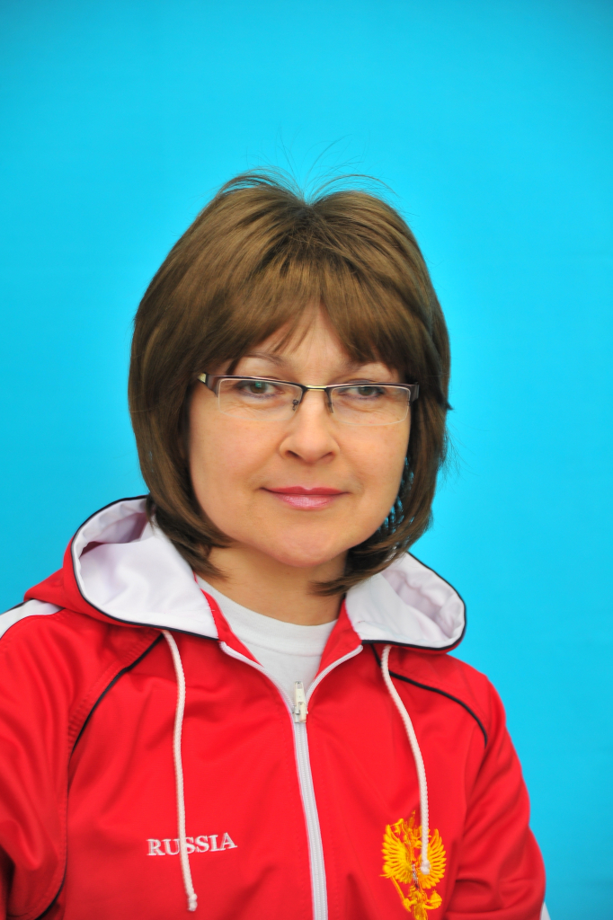 Сегодня, 11 января,  руководитель детского оздоровительного направления спортивной школы олимпийского резерва «Манеж», отличник физической культуры и спорта  - ЗОЯ ИВАНОВНА ТРОФИМОВА, отмечает юбилей