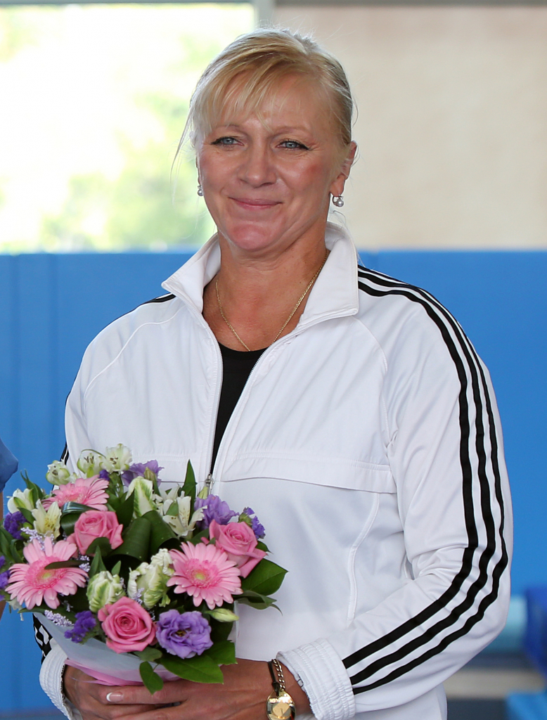 Сегодня, 9 февраля, свой день  рождения отмечает ЗТР Маслинникова Надежда Викторовна