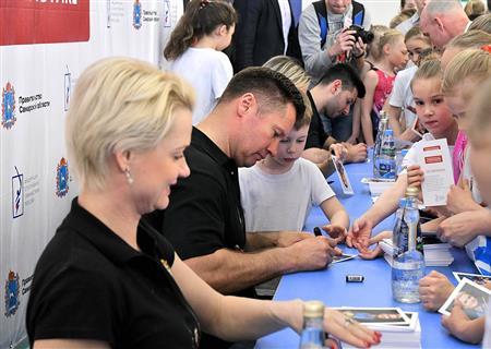 Немов, Хоркина, Замолодчикова и другие звезды гимнастики побывали в Тольятти